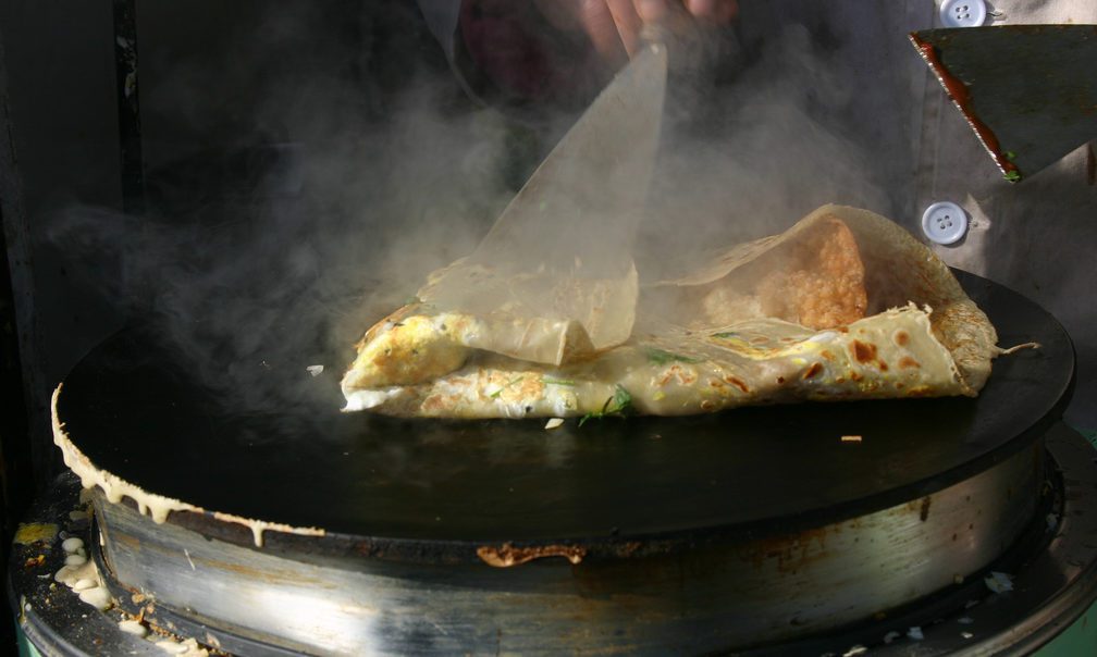 New Soho Cantonese restaurant to serve food through tiny hole in the wall