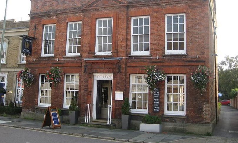 Farnham Loch Fyne in vegan ‘graffiti war’