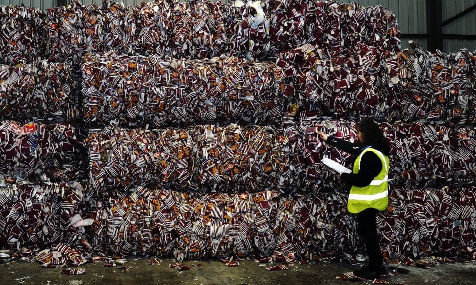 Costa Coffee promises to recycle half a billion takeaway cups per year