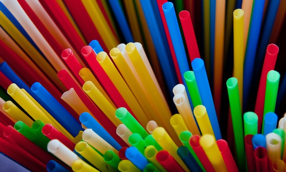 Plastic straws set to be banned in the UK