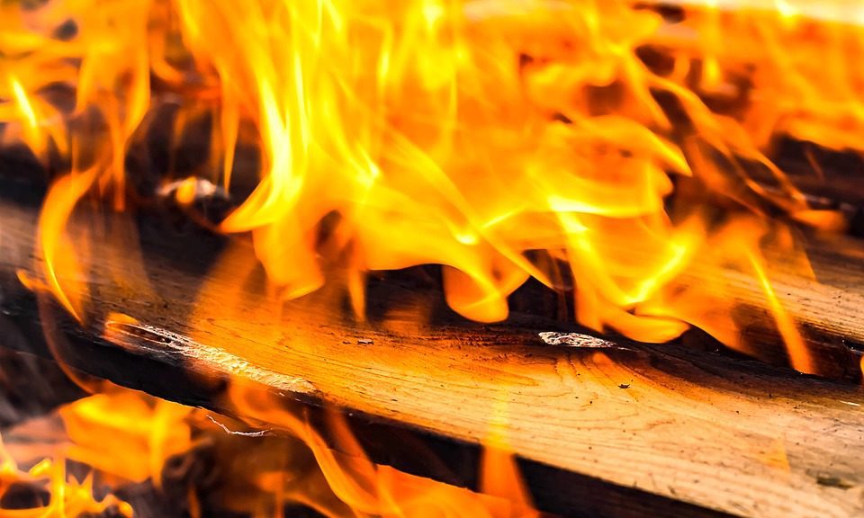 50 firefighters called to Cardiff restaurant inferno