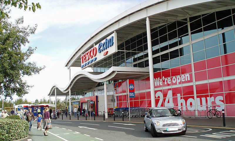 Jamie Oliver joins Tesco after 11 years with rival Sainsbury’s