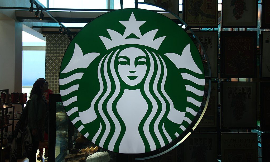 Starbucks revenues dip 2% to $8.6bn in Q2