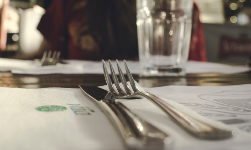 Top 100 restaurant groups see profits dip to £244.1m in 2024