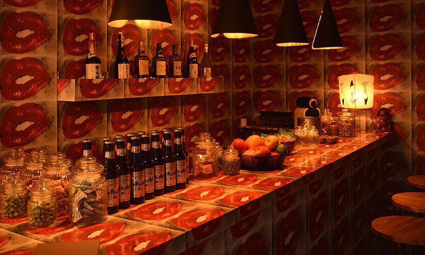 ‘World’s smallest bar’ goes on the market for £80,000