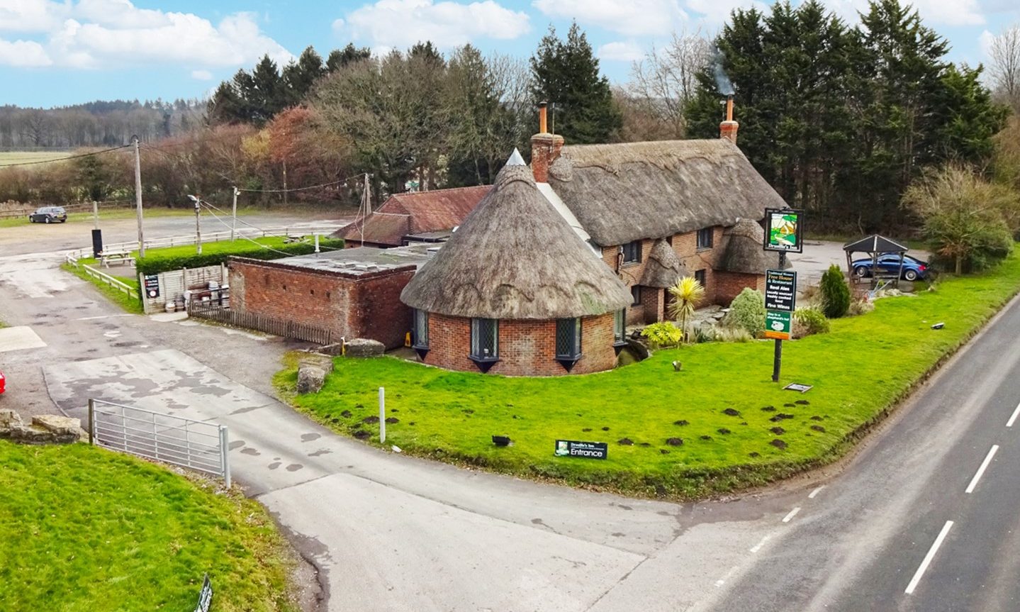 Dorset village pub comes to the market