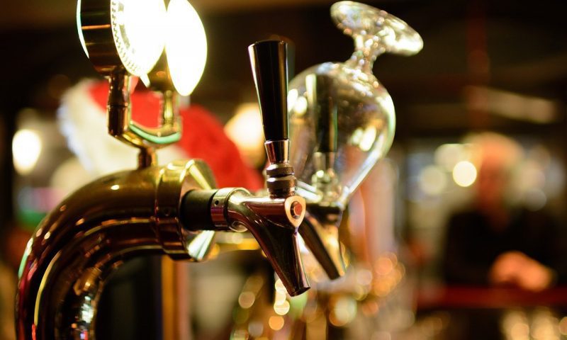 Pubs see Feb sales boost as restaurants continue to struggle