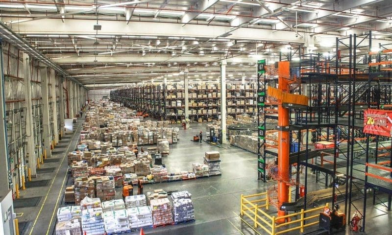 How the right warehouse automation system can improve operations