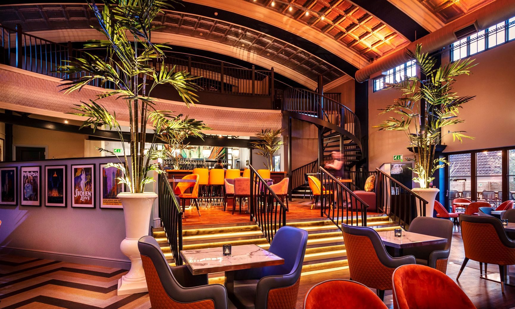 Art deco building transformed into new restaurant