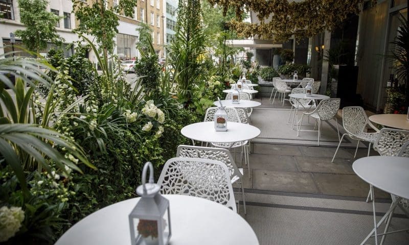 Sanderson’s Berners Terrace partners with Bombay Sapphire for World Gin Day