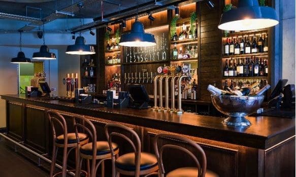 Fuller’s pre-tax profits rise 28% to £34.6m amid strong sales  