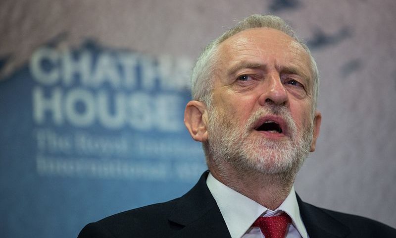 Corbyn’s £10 minimum wage pledge ‘difficult to stomach’ for restaurants 
