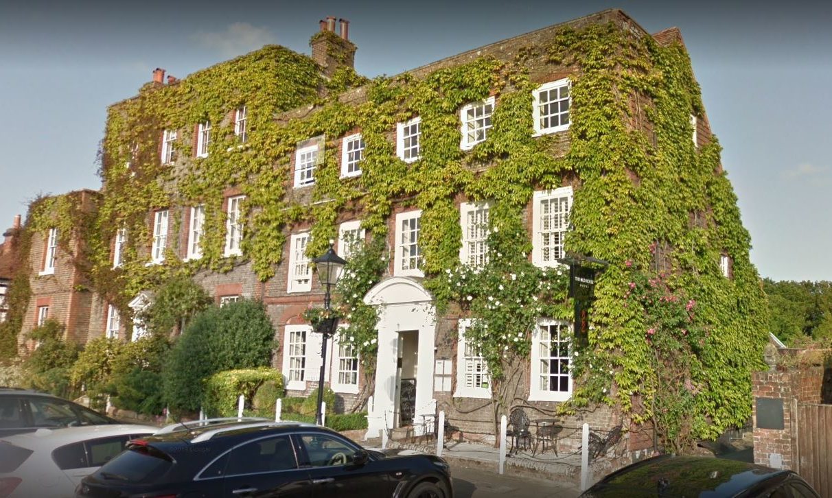 Restaurant opened by Masterchef runner-up closes its doors