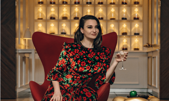 Gizzi Erskine announces three-month London residency