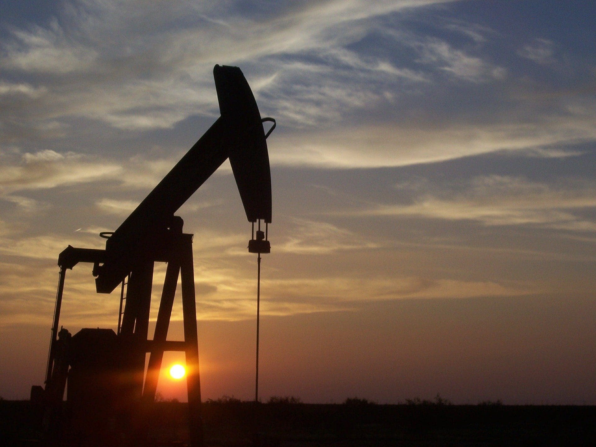 Oil prices plunge, Virgin Australia could crash land, Nasa robots controlled from the kitchen table