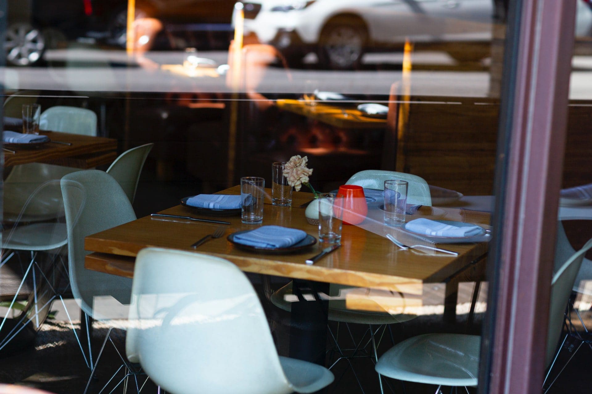 ‘Wave’ of no-shows slams hospitality sector