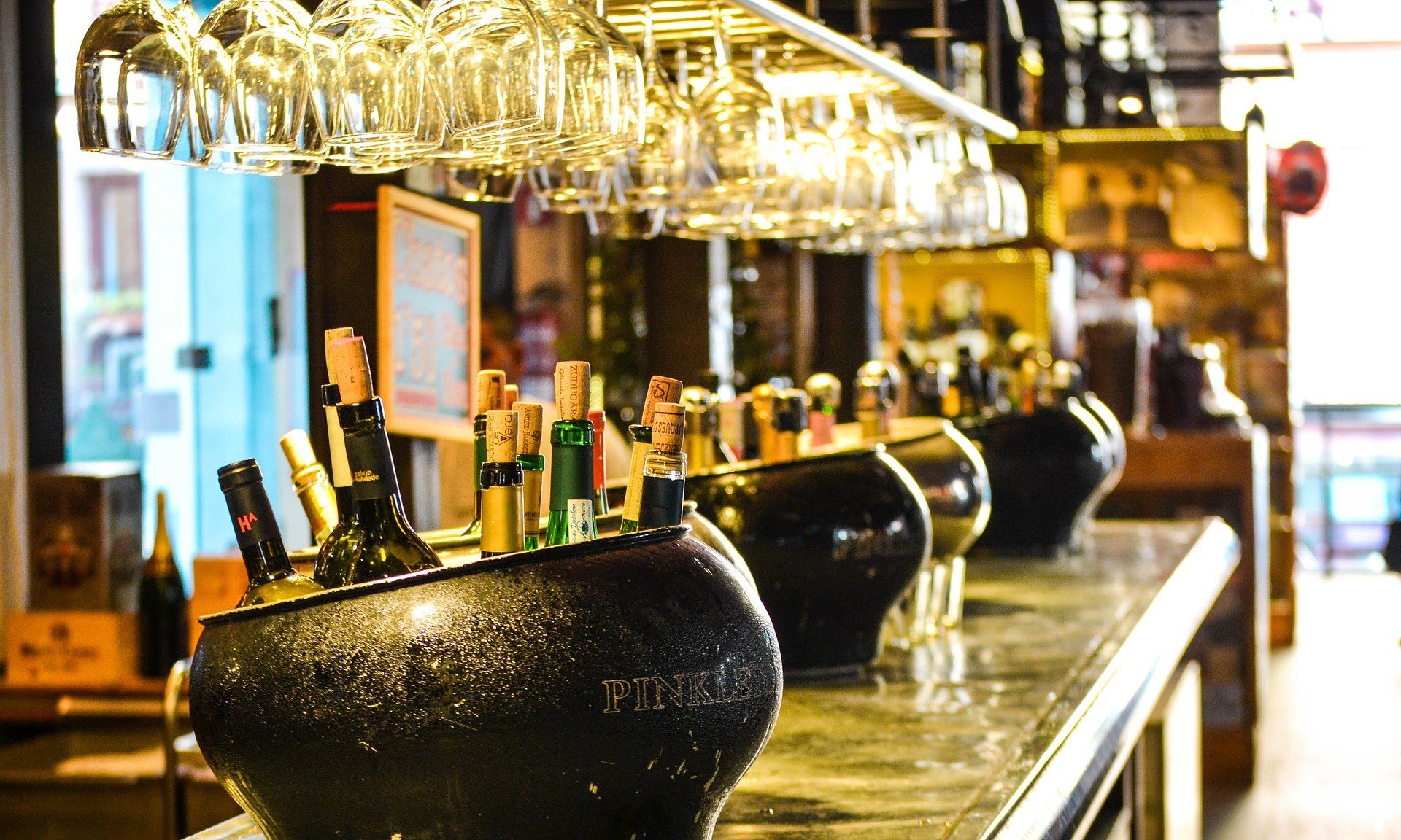 UKH backs plans to extend licensing laws for coronation