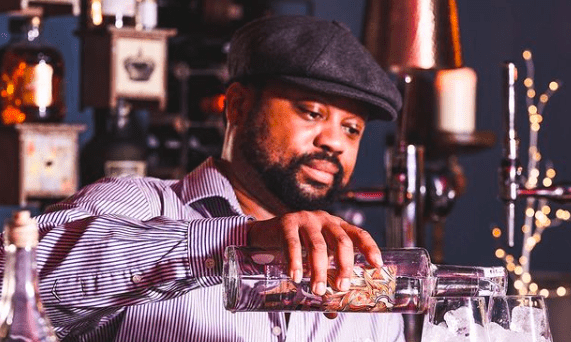 An al fresco reopening is a tail of two fortunes