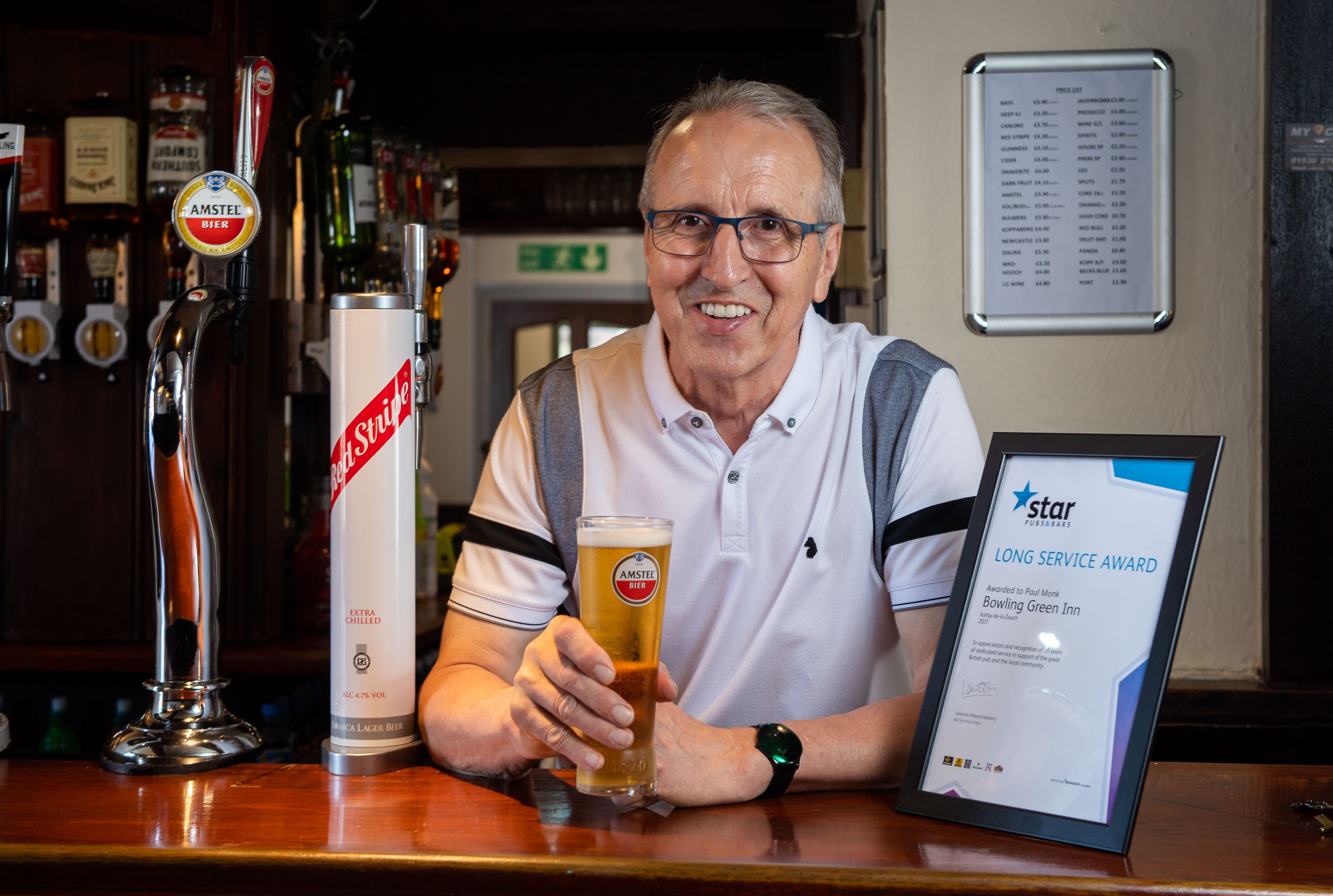 Star Pubs & Bars awards long service licensee