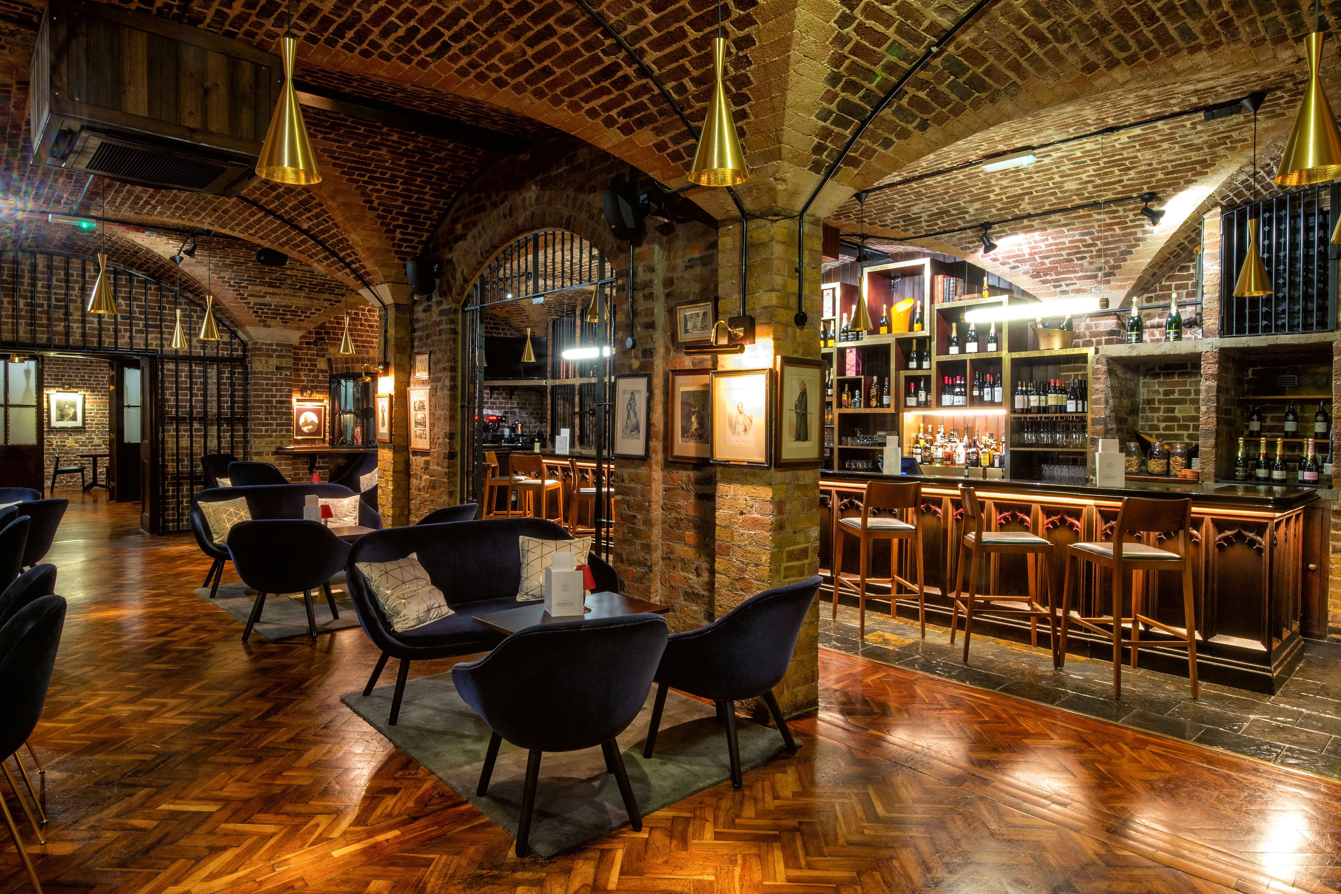 116 Pall Mall Champagne Bar open its doors