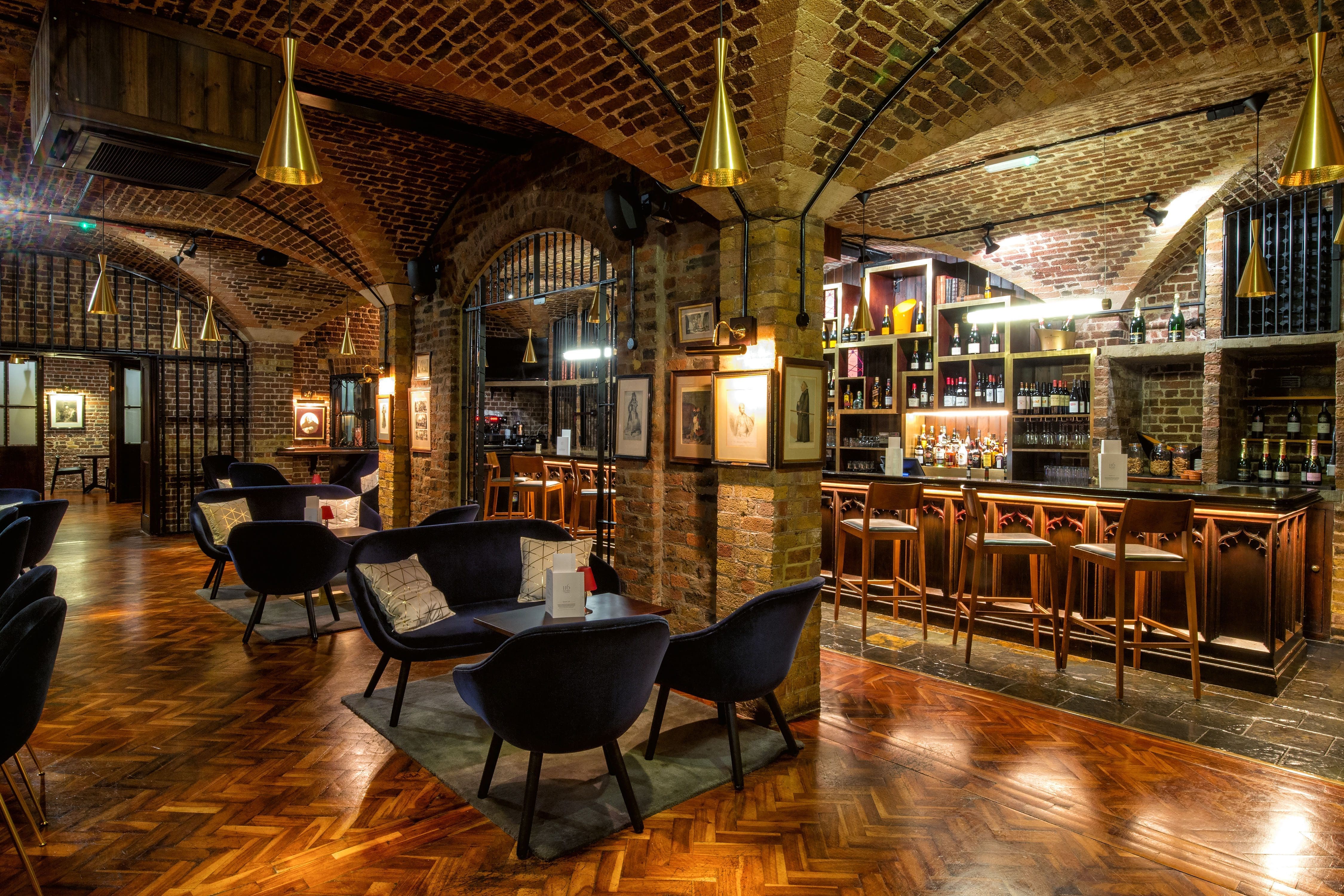 116 Pall Mall Champagne Bar open its doors