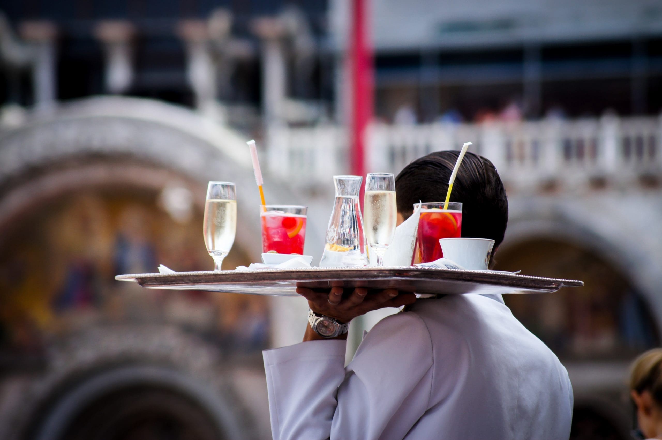 Number of UK hospitality firms surges 17% in five years