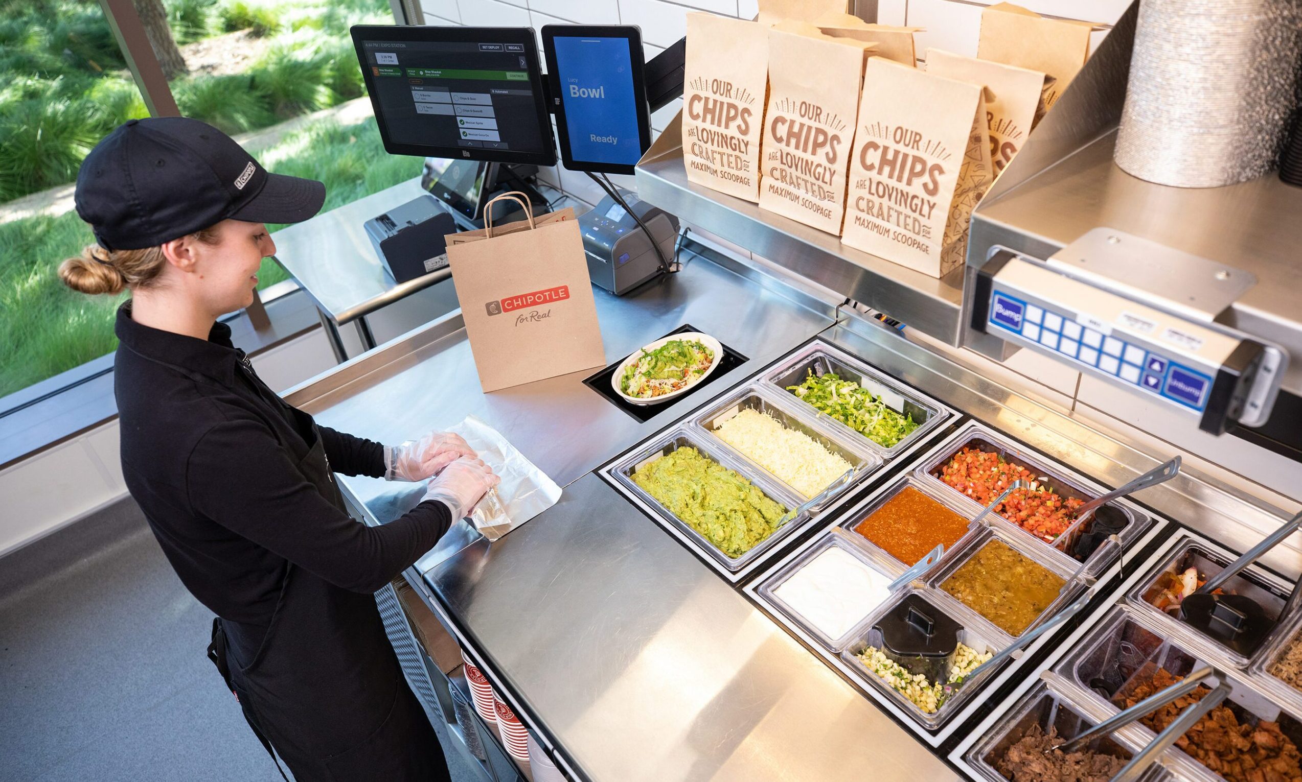 Chipotle FY revenues rise 5.4% to £11.9bn