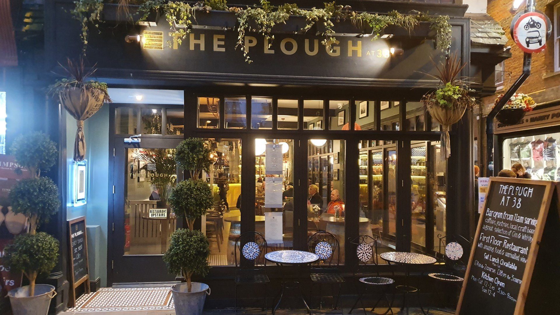 City Pub Group acquires two pubs in London and Oxford