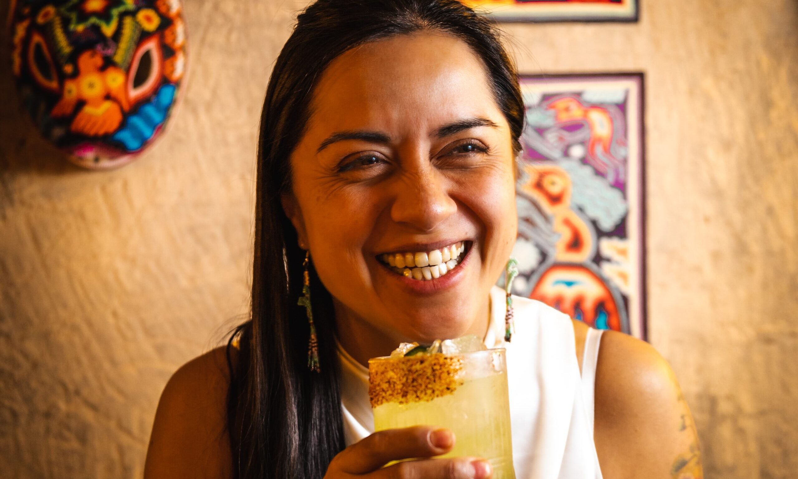 Adriana Cavita to launch ‘El Bar de Cavita’