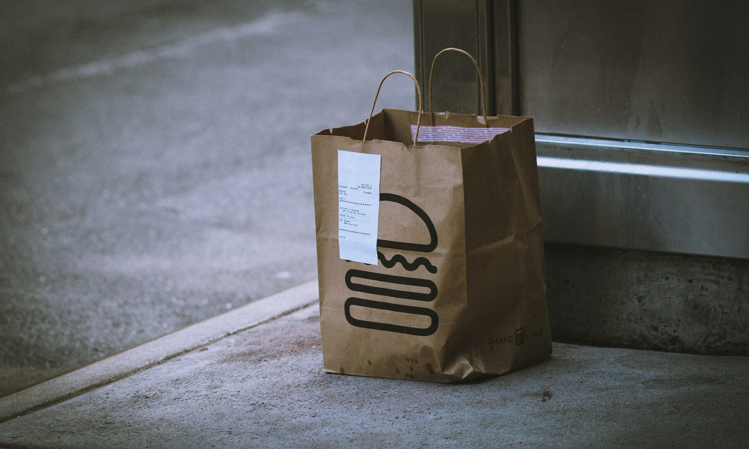 At-home restaurant sales flatline in March