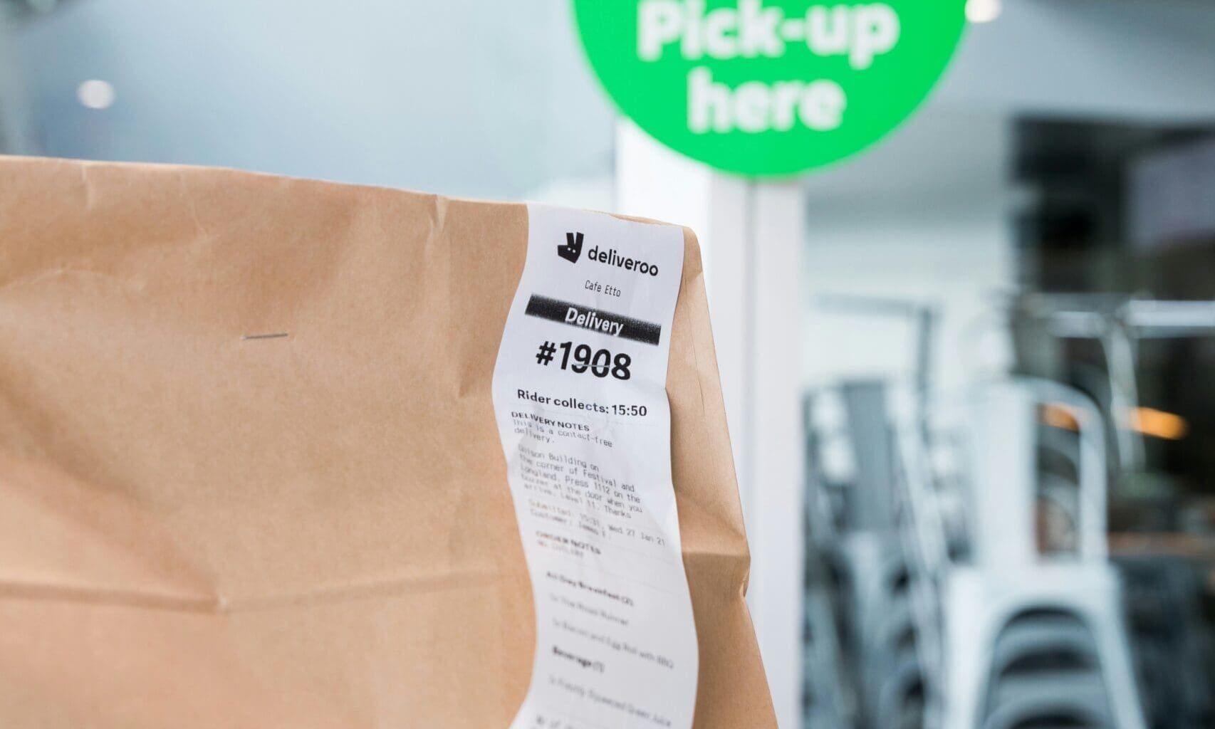 Restaurant delivery orders outpace takeaways in April