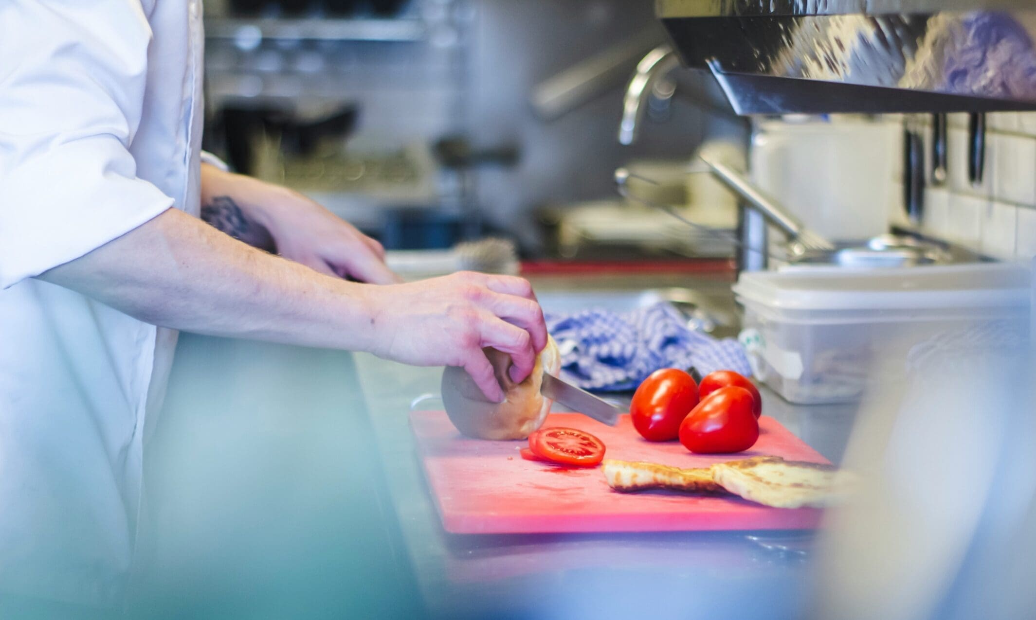 Foodservice inflation climbs in April amid supply issues