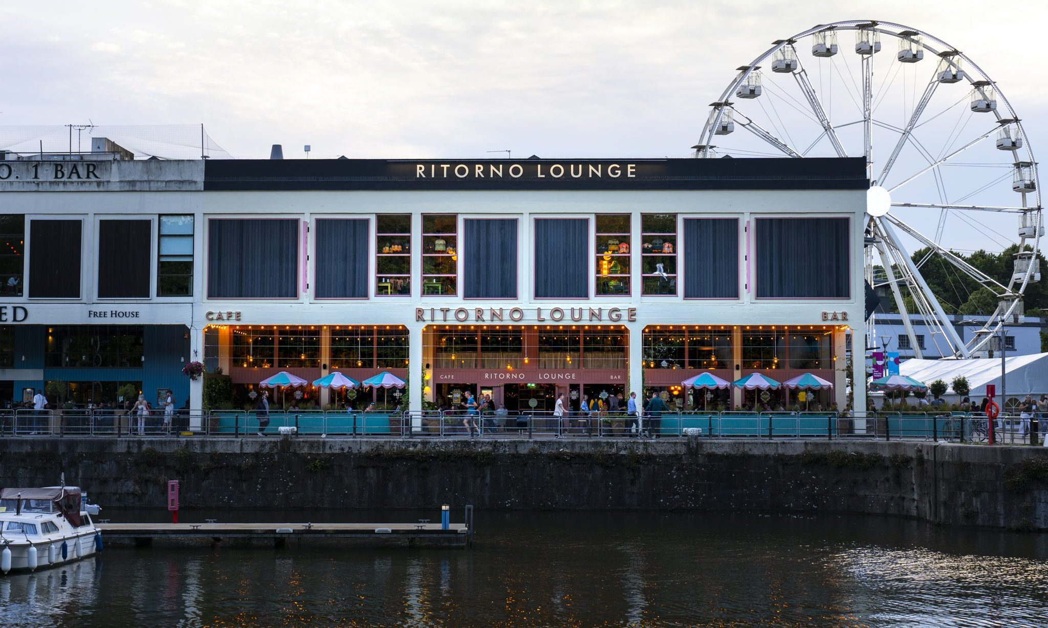 Loungers officially opens largest venue in Bristol