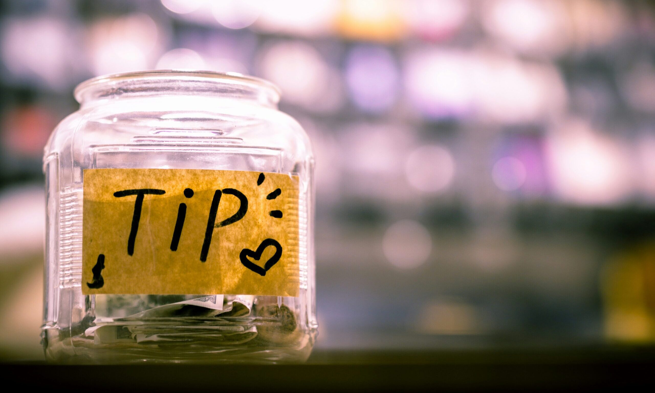 What hospitality operators should know about the new tipping act