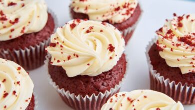 Finsbury Food acquires majority stake in Lola’s Cupcakes