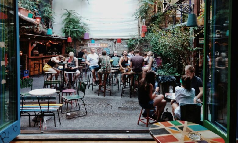 Pubs see August sales rise 2.8% as restaurants and bars decline